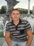 Знакомства в г. Белгород: Денис, 29 - ищет Девушку от 20  до 35
