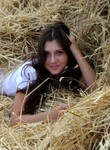 Мадина из Саратов ищет Парня от 20  до 28