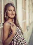 Знакомства в г. Санкт-Петербург: Jully, 22 - ищет Парня от 19  до 24